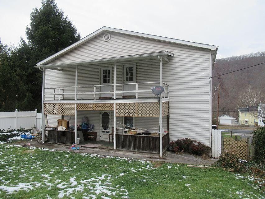 2nd image of 614 Temple St