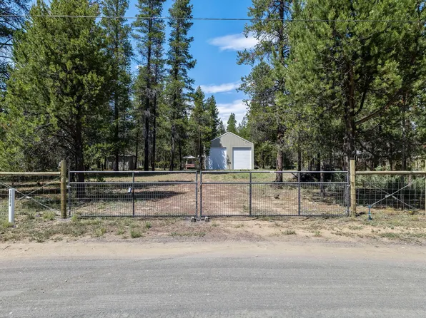 16094 Blackfeather Ln, La Pine, OR 97739