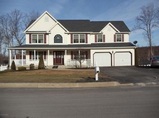 172 Kestrel Rd, Mountain Top, PA 18707