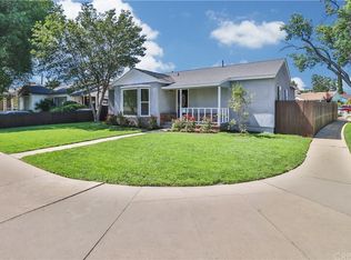 17835 Victory Blvd, Reseda, CA 91335