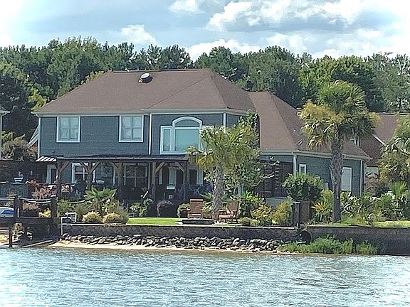 3rd image of 120 Chandeleur Dr