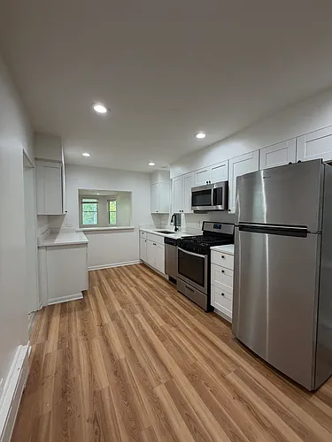 1226 Sherman Ave #2S Photo 1