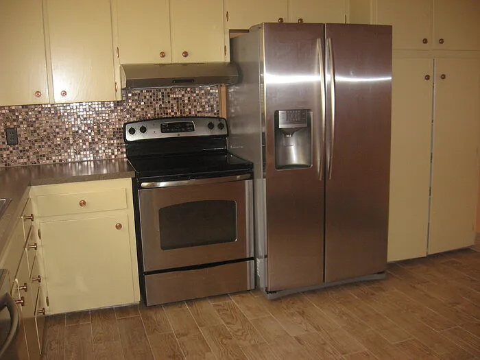 5633 Parker St — Photo 6