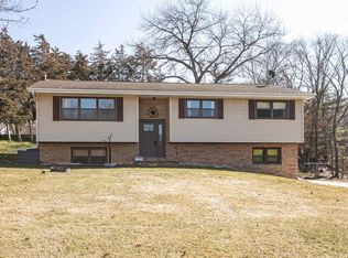 4001 Braellan Ln, Hazel Green, WI 53811