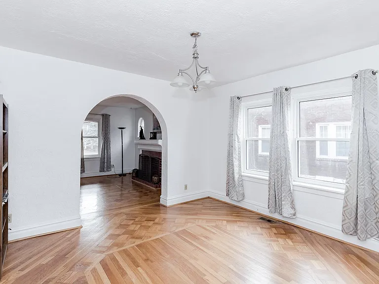 7319 Lindell Blvd #1 — Photo 21