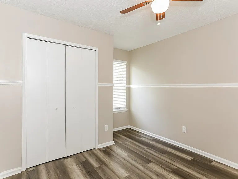 3030 Caroline Crest Dr E — Photo 13