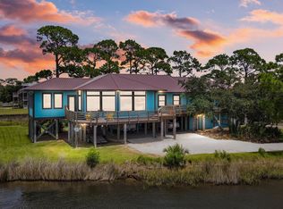 560 Windmill Ridge Rd, Gulf Shores, AL 36542