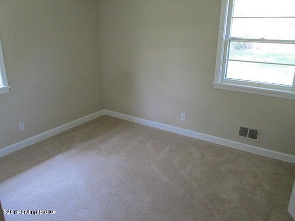 5th image of 8572 Sally Dr