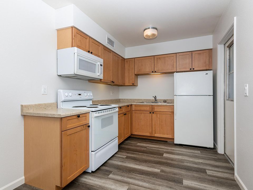 1st image of 2209 S Granada Dr #B