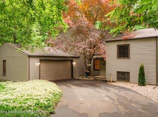 1045 N Eifert Rd, Holt, MI 48842