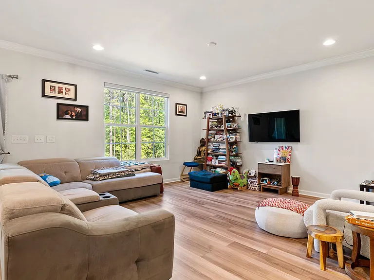 1302 Southpoint Trl — Photo 4