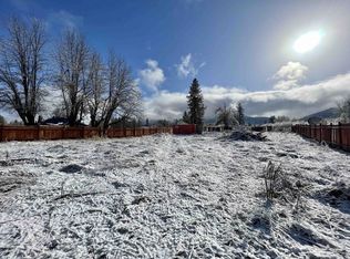 270 Riverview Rd, Hayfork, CA 96041