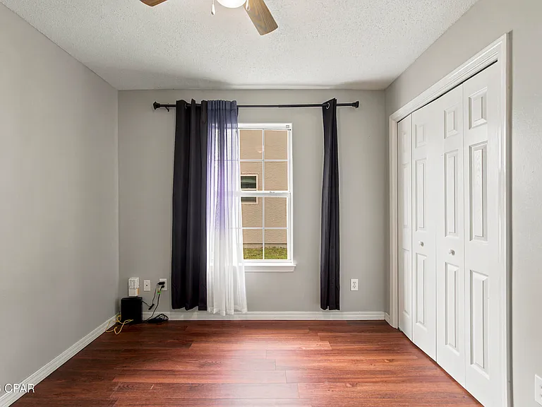 211 Biltmore Pl — Photo 14