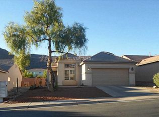 711 Smokey Mountain Ave, Henderson, NV 89012