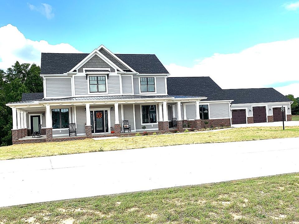 1st image of 26 Winesap Dr