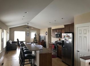 302 Moose Dr NW, Cedar Rapids, IA 52405