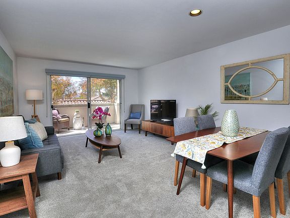 2nd image of 433 Por La Mar Cir