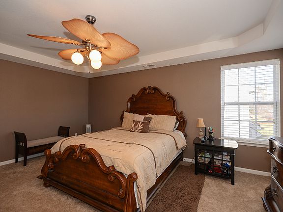 3rd image of 315 Canaan Cir