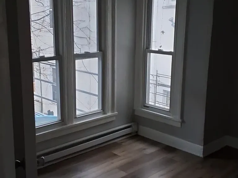 60 Noxon St #2 — Photo 11