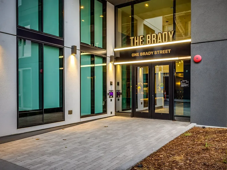 The Brady — Photo 35