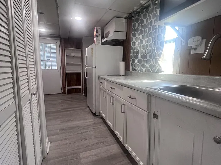 5825 Lamont Dr — Photo 25