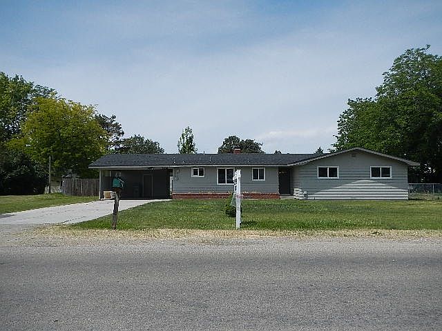 1st image of 2504 Airport Ave