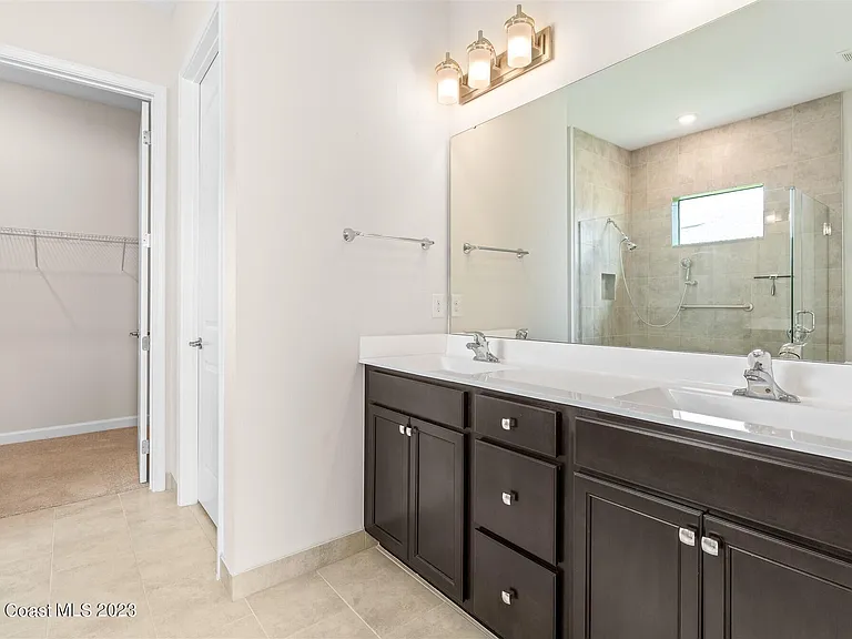 2323 Great Belt Cir — Photo 21