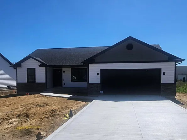 375 E Country Ln, Shipshewana, IN 46565