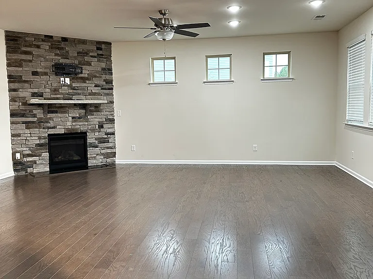 15505 Davidson East Dr #SINGLE FAMILY HOME — Photo 9