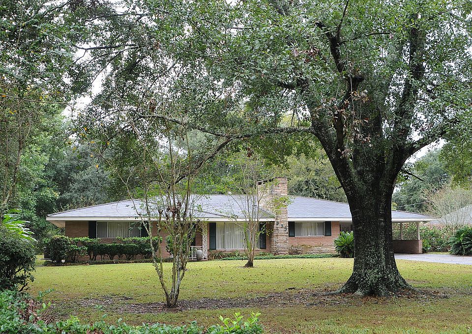 1st image of 319 Beverly Dr
