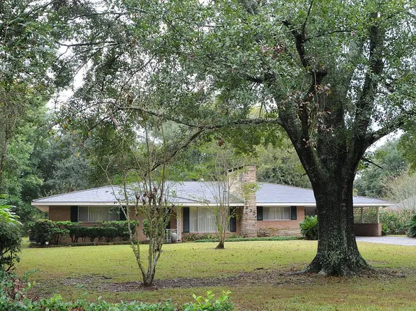 319 Beverly Dr, Lafayette, LA 70503