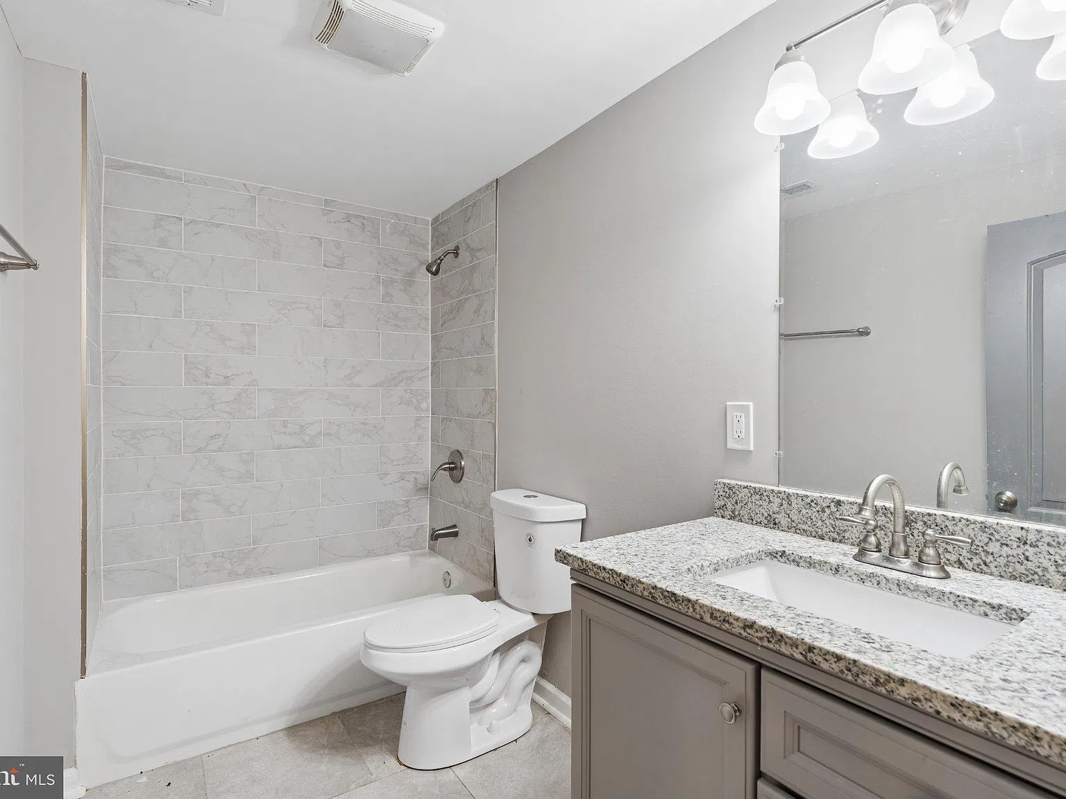 4 bed, 3.0 bath, 1620 sqft, $2,800 — Photo 4