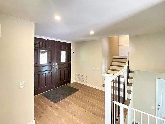 3rd image of 2636 Willowhaven Dr