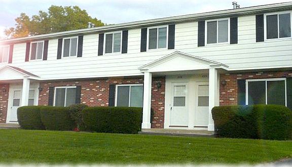Thomas L. Parkway EAST Townhomes
