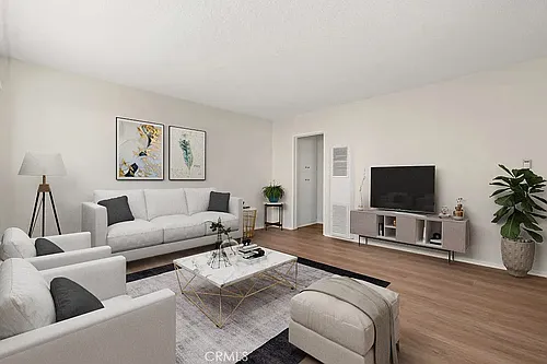 437 W Glenoaks Blvd #3 Photo 1
