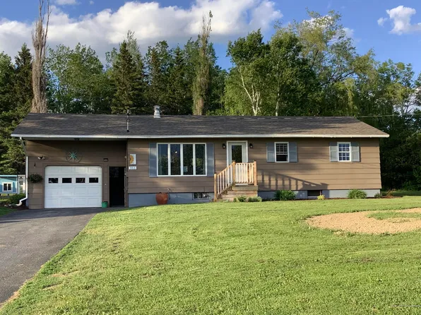953 Washburn Rd, Washburn, ME 04786