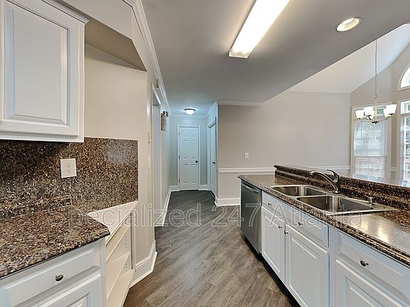 5th image of 1704 Woodstone Cv SE