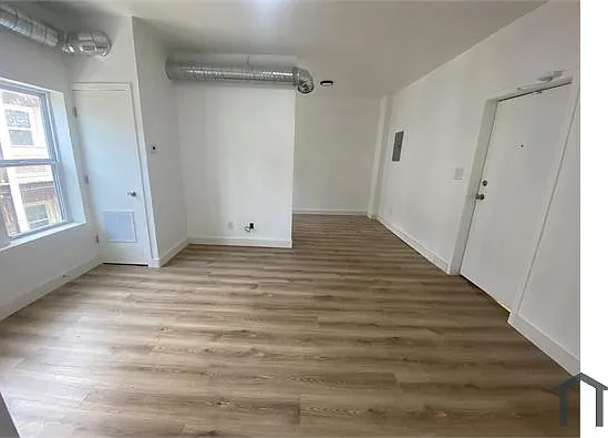 2 bed, 680 sqft, $1,200 — Photo 2