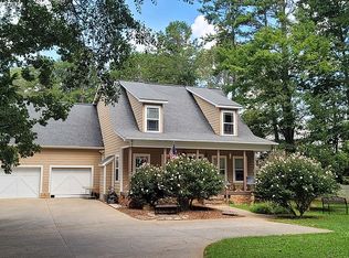1609 Belle Shoals Rd, Pickens, SC 29671