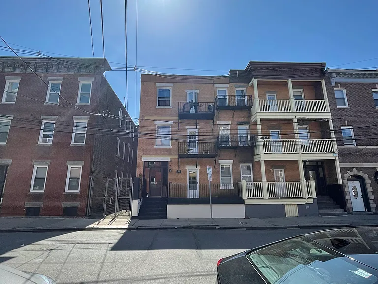59 Lubec St #4L — Photo 12