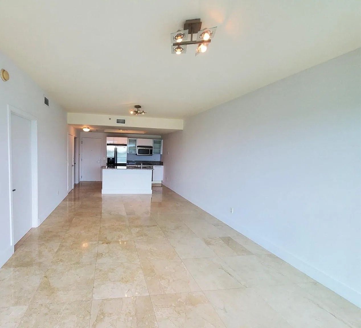 1 bed, 1.5 bath, 845 sqft, $3,350 — Photo 2