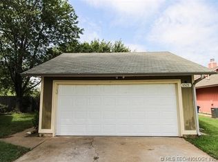 1521 E 74th St, Tulsa, OK 74136