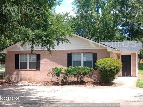 305 Deerpark Dr