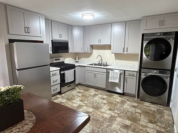 5th image of 3737 Navarre Ct
