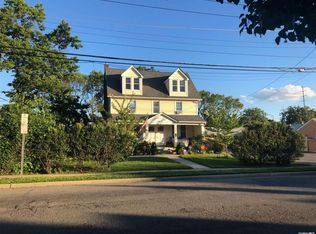3498 Park Ave, Wantagh, NY 11793