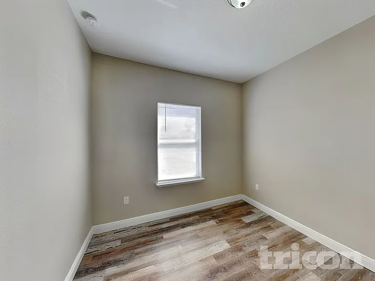 1249 Sargent St — Photo 13