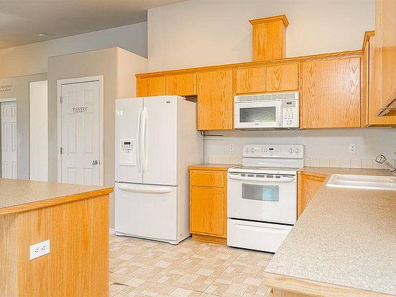 4th image of 5707 McKinley Ct
