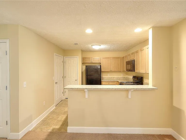 453 Tara Commons Cir — Photo 15