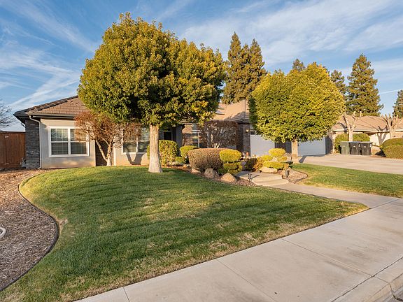 2nd image of 1128 W Mission Avenue