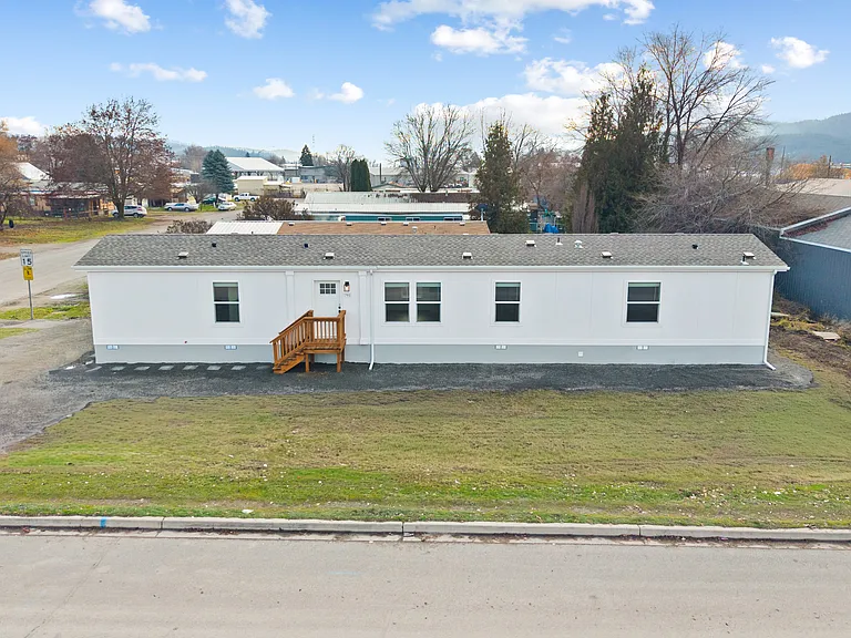 653 W 9th Ave — Photo 19